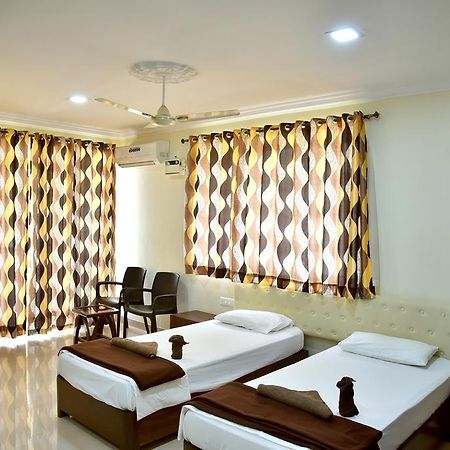 Jolans Guest House 波戈马洛 外观 照片